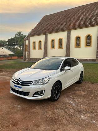CITROËN C4 LOUNGE 1.6 EXCLUSIVE 16V TURBO GASOLINA 4P AUTOMÁTICO CITROËN C4 LOUNGE 1.6 EXCLUSIVE 16V TURBO GASOLINA 4P AUTOMÁTICO
